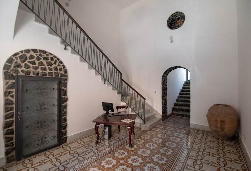 민박 Palazzo Caracciolo Del Sole
