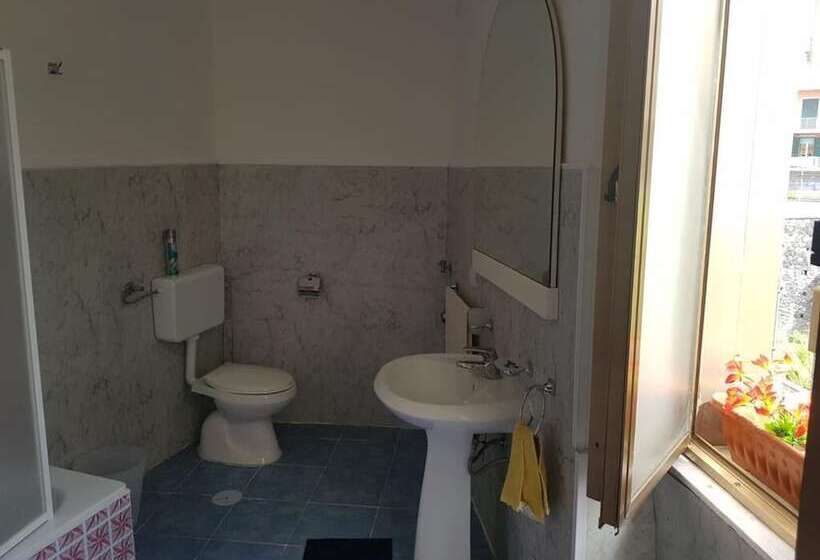 צימר Port Village Vesuvius