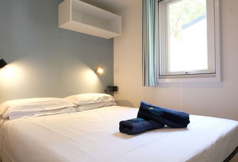 호텔 Happy Camp In Camping Baia Domizia