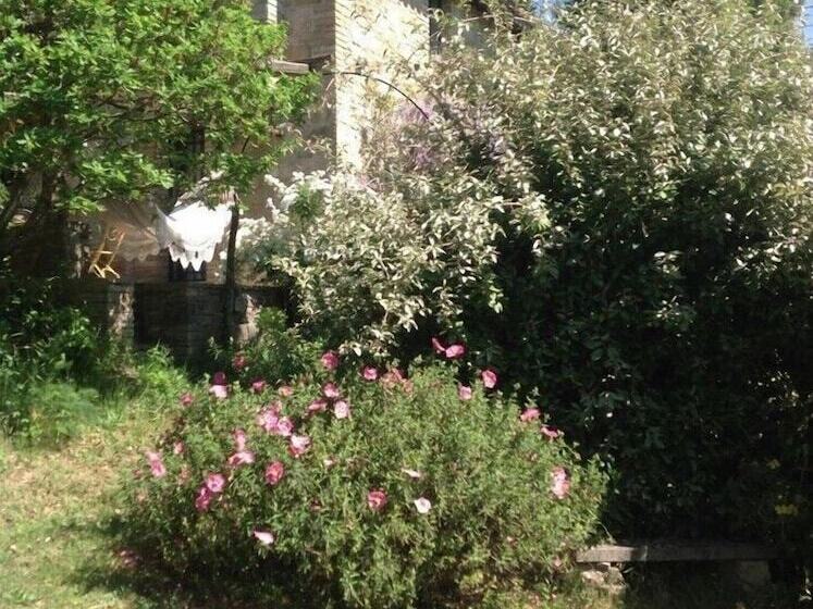 فندق ريفى Agriturismo Le Sorgenti