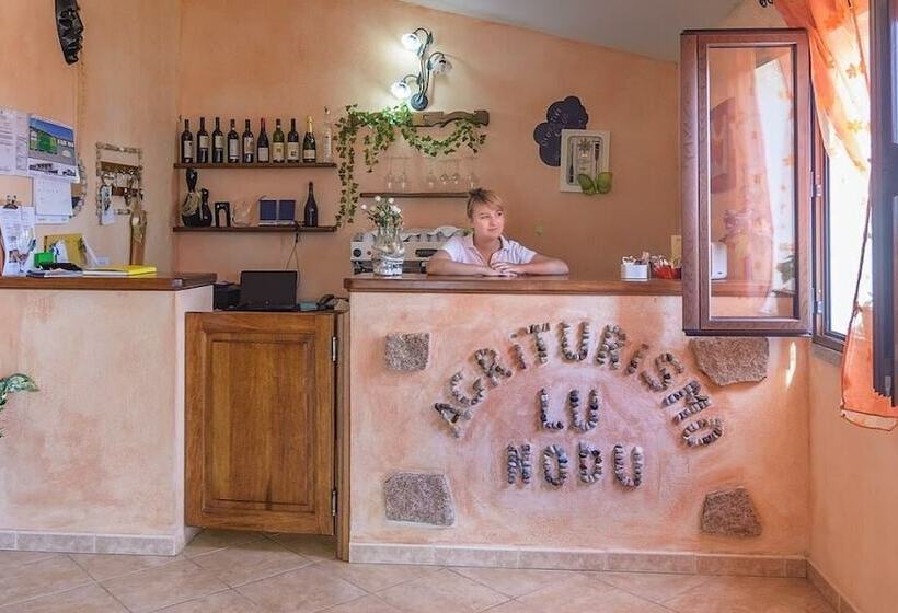 교외 호텔 Agriturismo Lu Nodu
