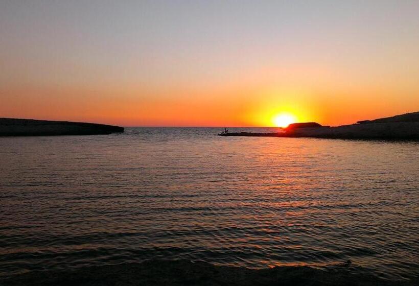 بنسيون Mare Lughente