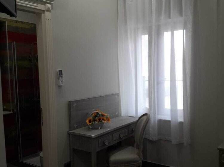 Veronica S B&b