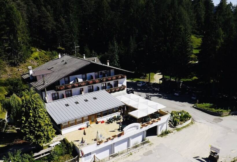 Bed and Breakfast Laugen Cafe Pizza Bb
