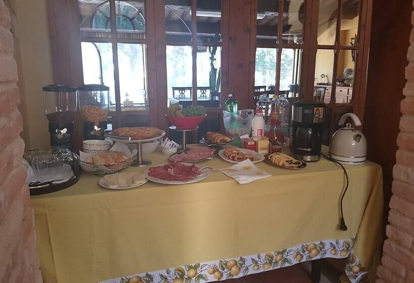 مبيت وإفطار Villa Lupo