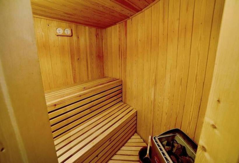 مبيت وإفطار Villa Lupo