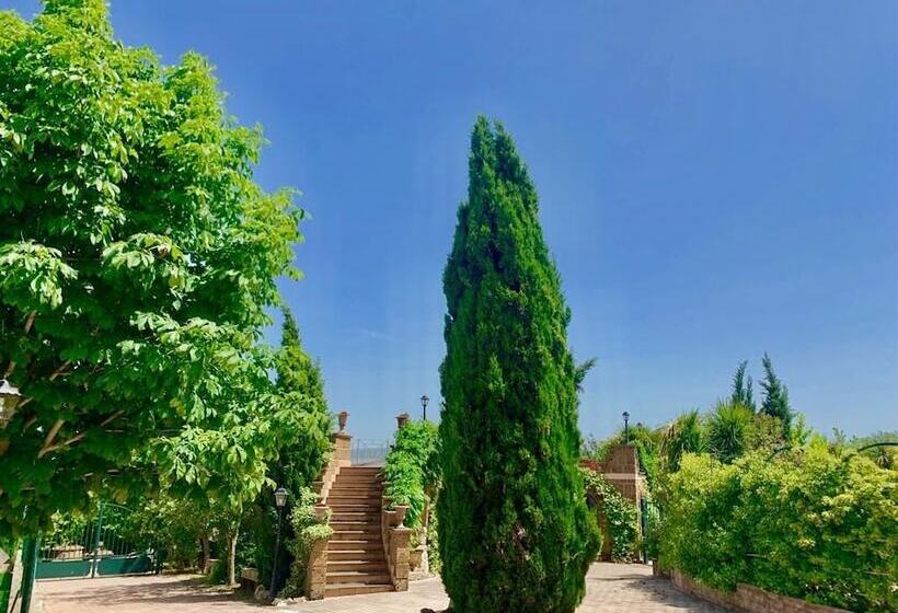 펜션 La Torretta Guest House