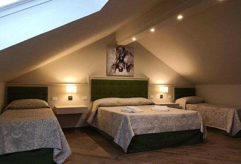پانسیون Scm House