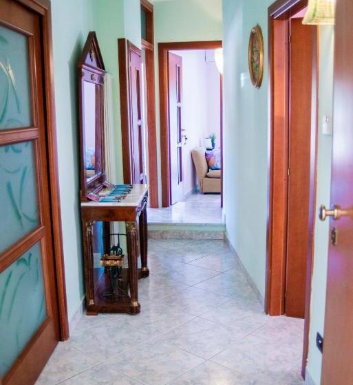 تختخواب و صبحانه Scaloni Bnb