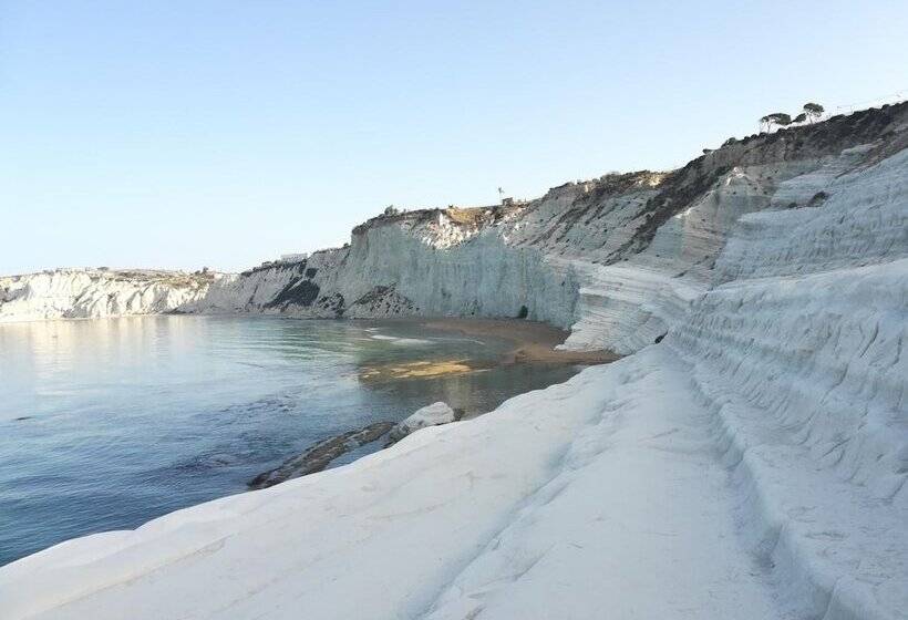 تختخواب و صبحانه U Scrusciu Do Mari