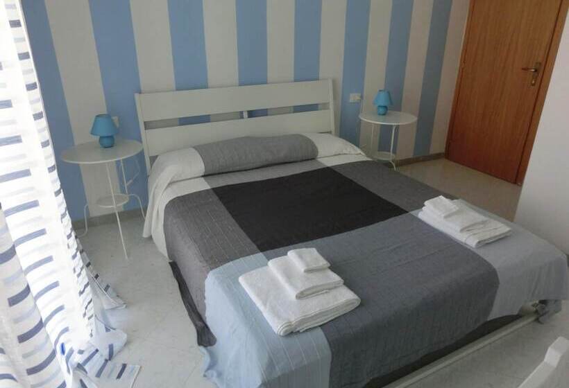 تختخواب و صبحانه U Scrusciu Do Mari