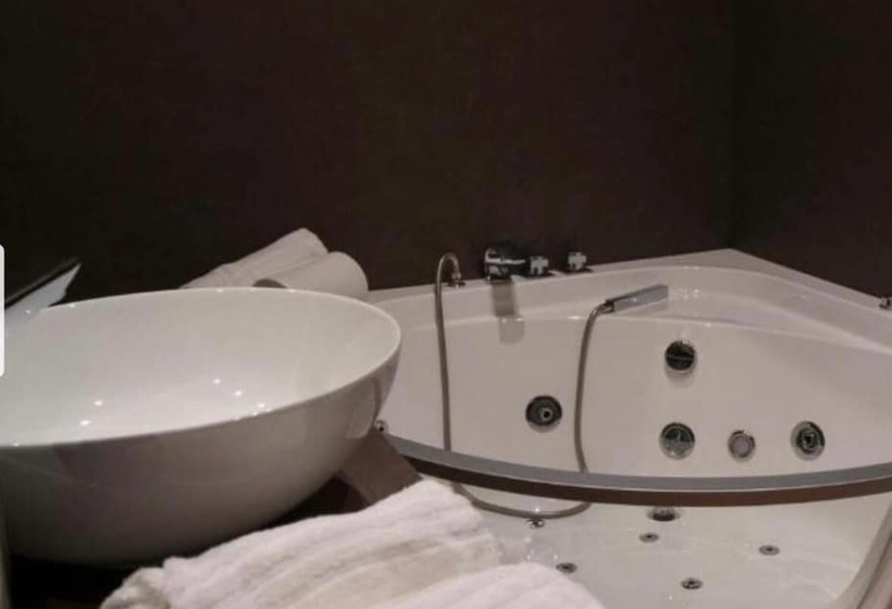 فندق Albergo Ristorante Plaza