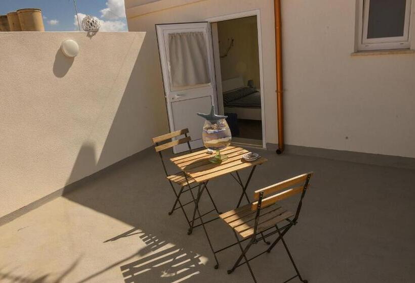 پانسیون Casa Sarina