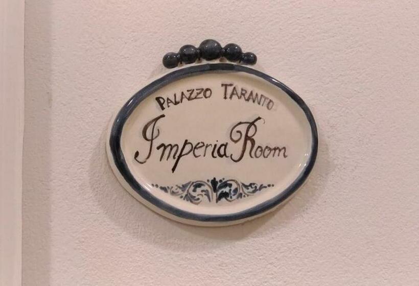 پانسیون Palazzo Taranto Luxury Rooms