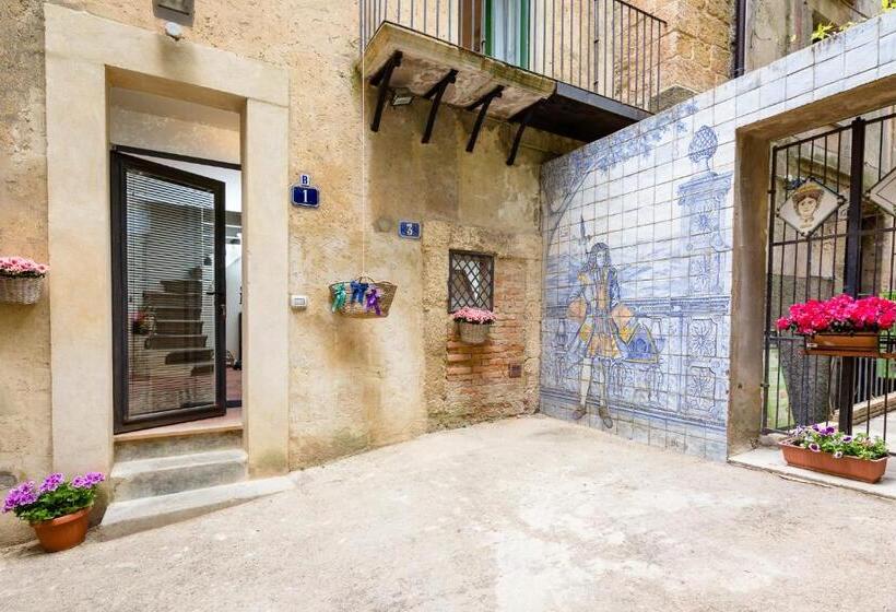پانسیون Palazzo Taranto Luxury Rooms