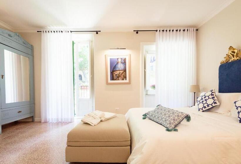پانسیون Palazzo Taranto Luxury Rooms