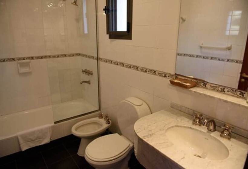 مسافرخانه Selva Montana