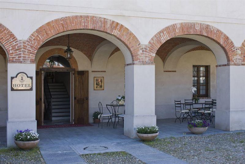 ホテル Albergo La Corte Albertina