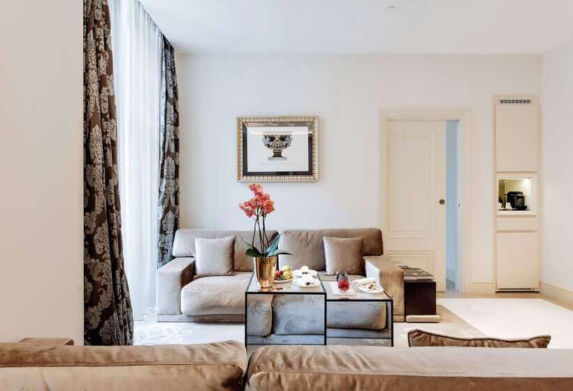 Aleph Rome Hotel Curio Collection By Hilton