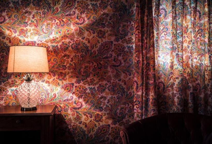 Отель Des Deux Clefs