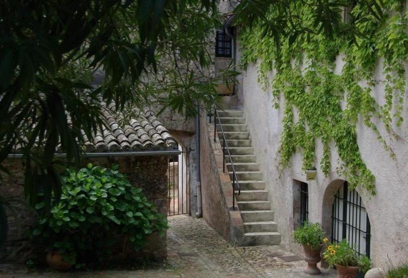ホテル Hôtel Restaurant La Source