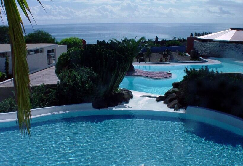 Отель Livvo Risco Del Gato Suites