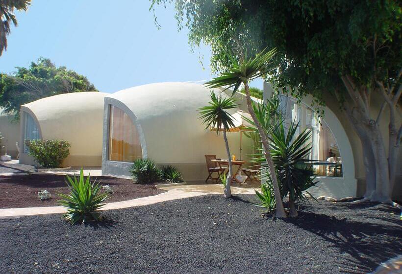 Отель Livvo Risco Del Gato Suites