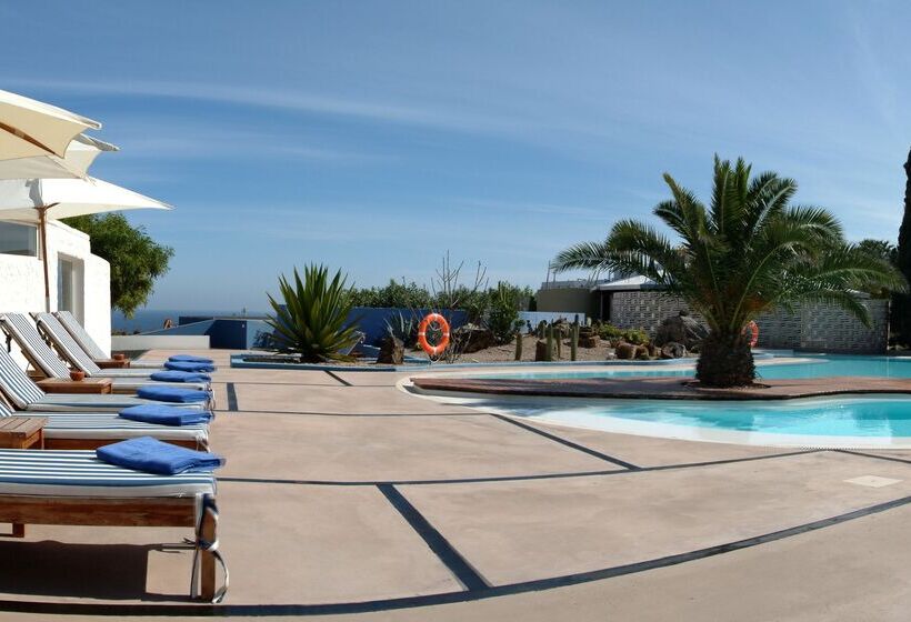 Отель Livvo Risco Del Gato Suites