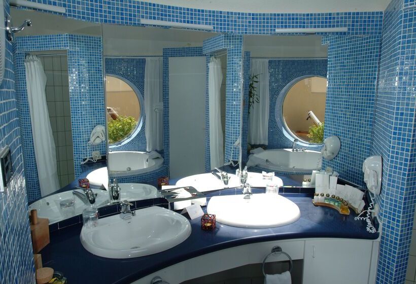 Отель Livvo Risco Del Gato Suites