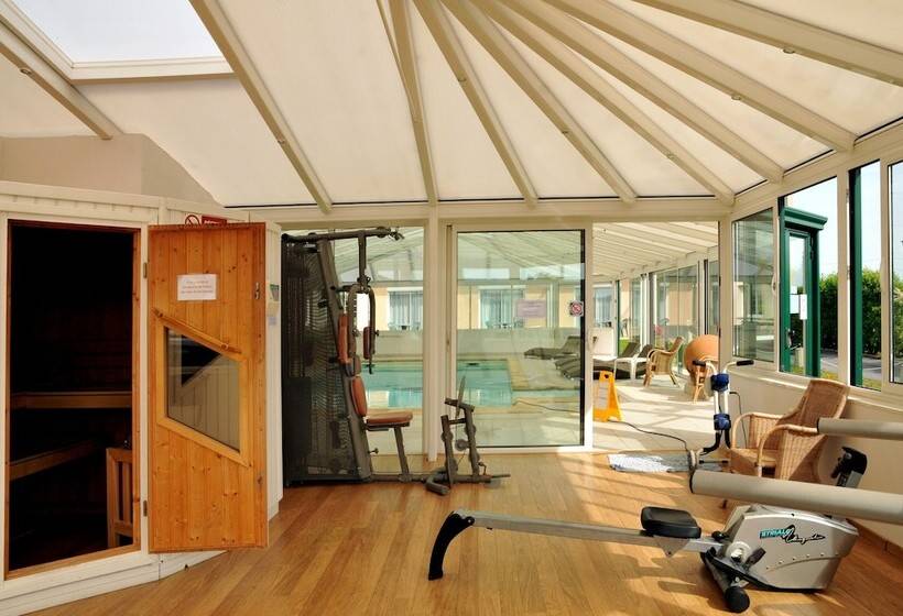 فندق Logis Hostellerie Du Mont Aime