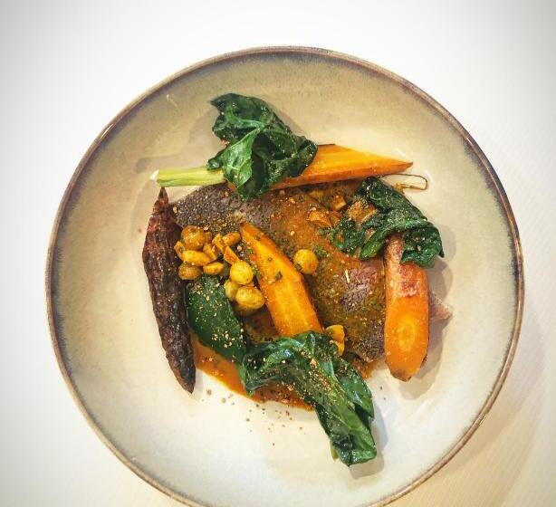 ホテル Logis Hôtels & Restaurant Le Cheval Blanc Et Clovis