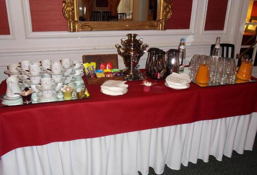 בית מלון כפרי Logis Le Midland