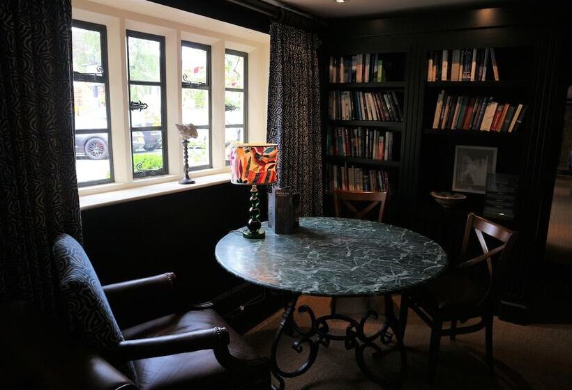 호텔 The Manor House