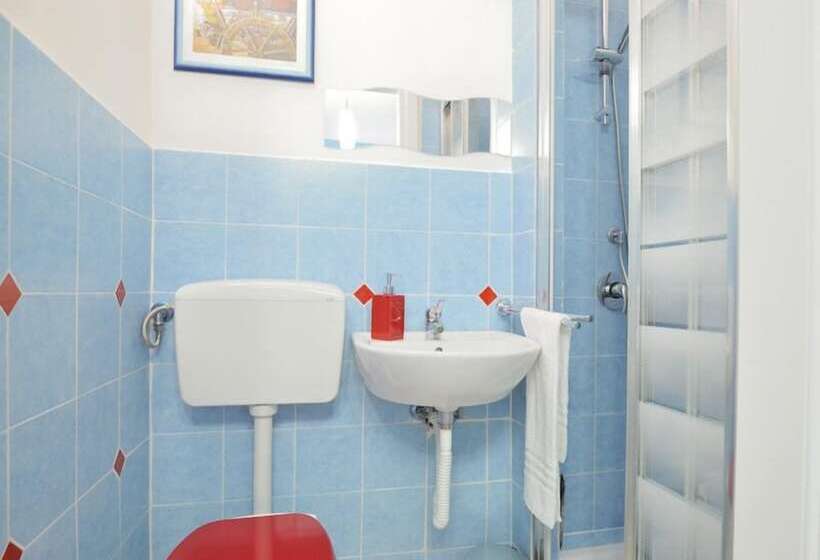 تختخواب و صبحانه La Casa Di Evita
