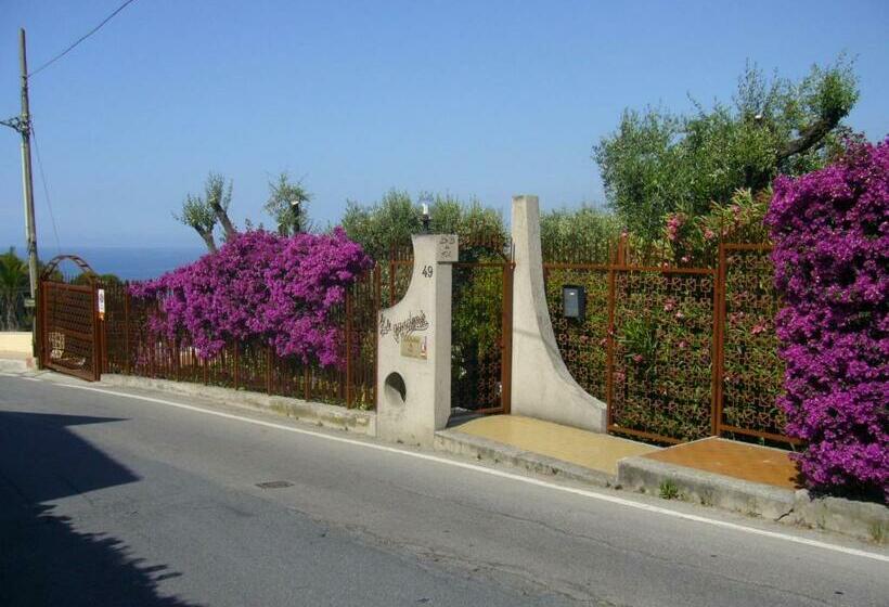تختخواب و صبحانه Le Gardenie Da Fil