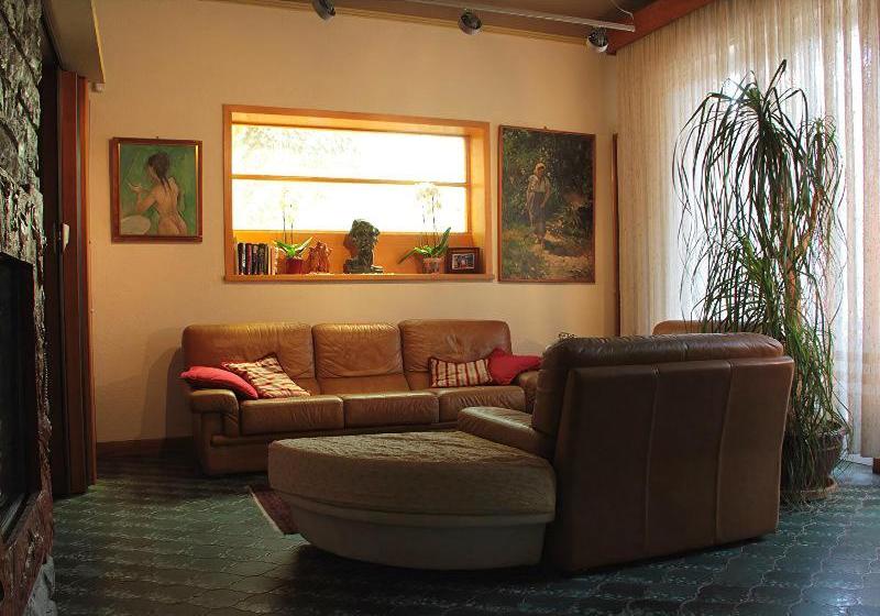 تختخواب و صبحانه Villa Mirella