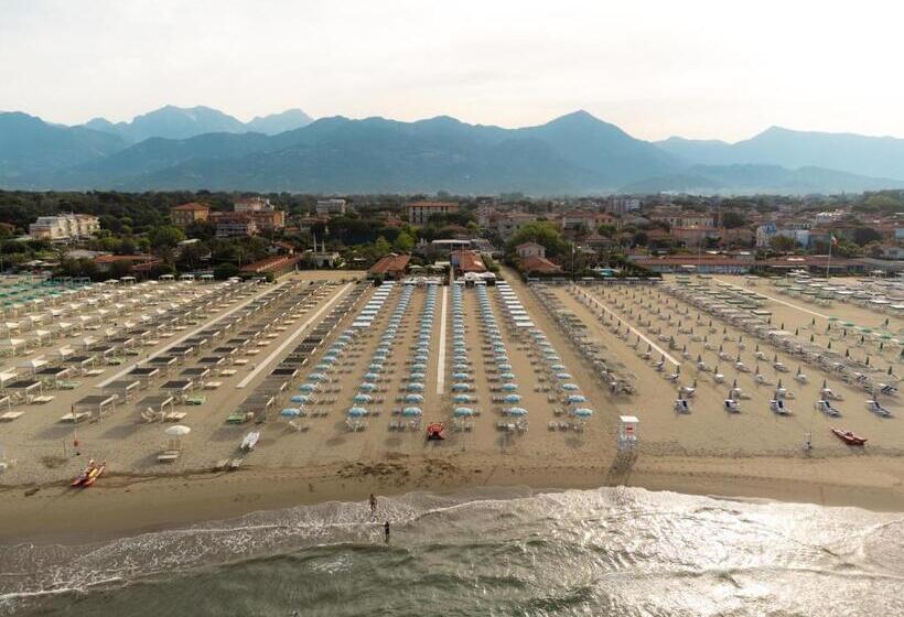 פונדק Re Versiliana