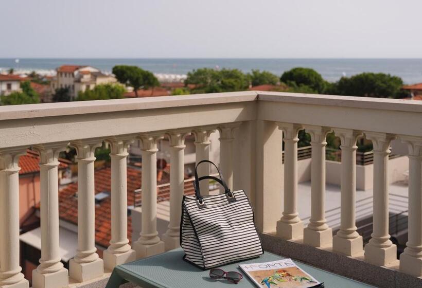 פונדק Re Versiliana