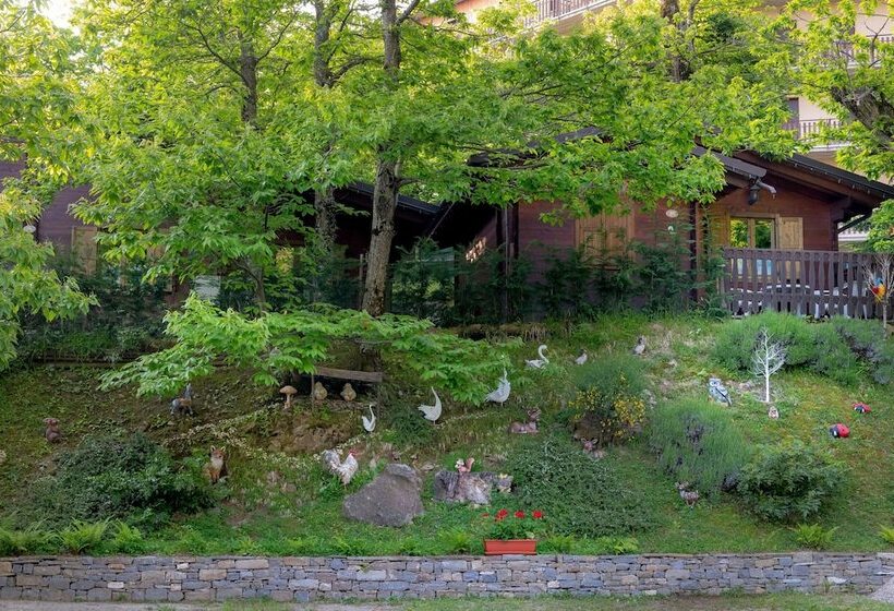 בית מלון כפרי Campeggio Parco Dei Castagni Srl