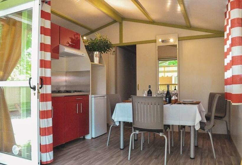 هتل Camping Village Versilia Mare