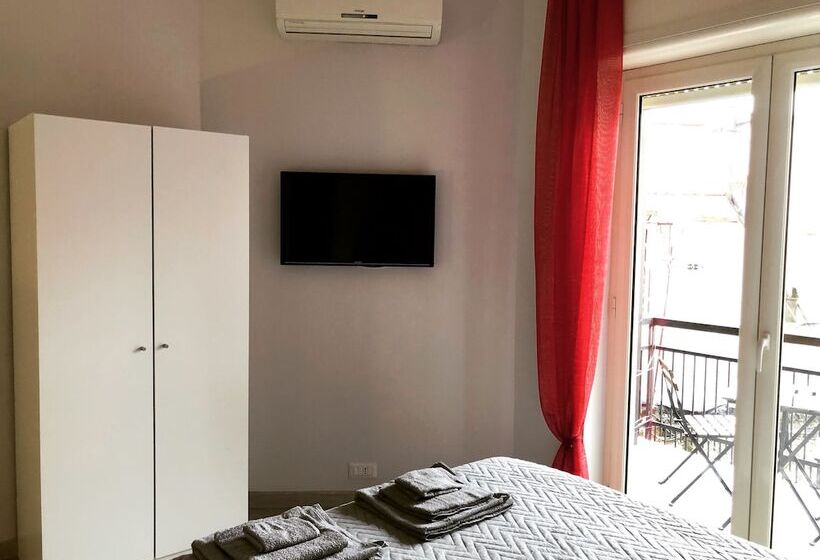 پانسیون Easyhomeinnaples