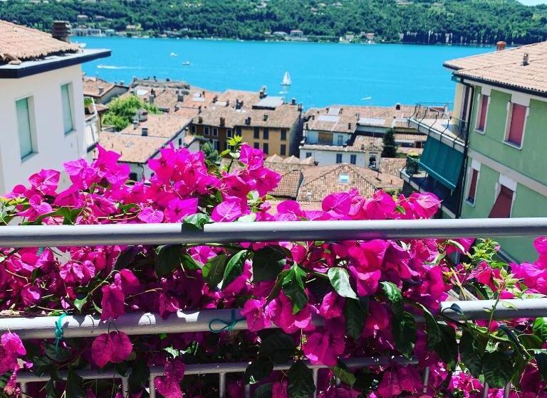 مبيت وإفطار Villa Ai Colli