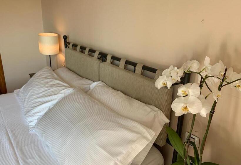 مبيت وإفطار Villa Ai Colli