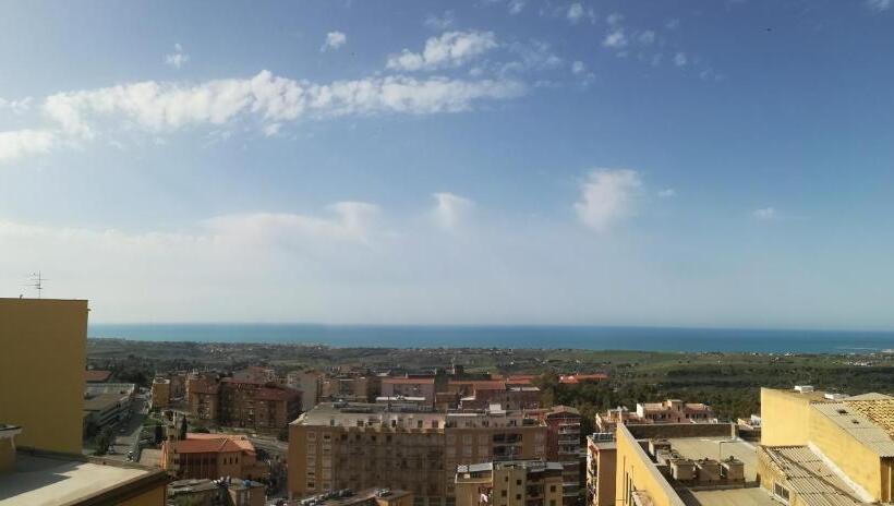 تختخواب و صبحانه Backpackers