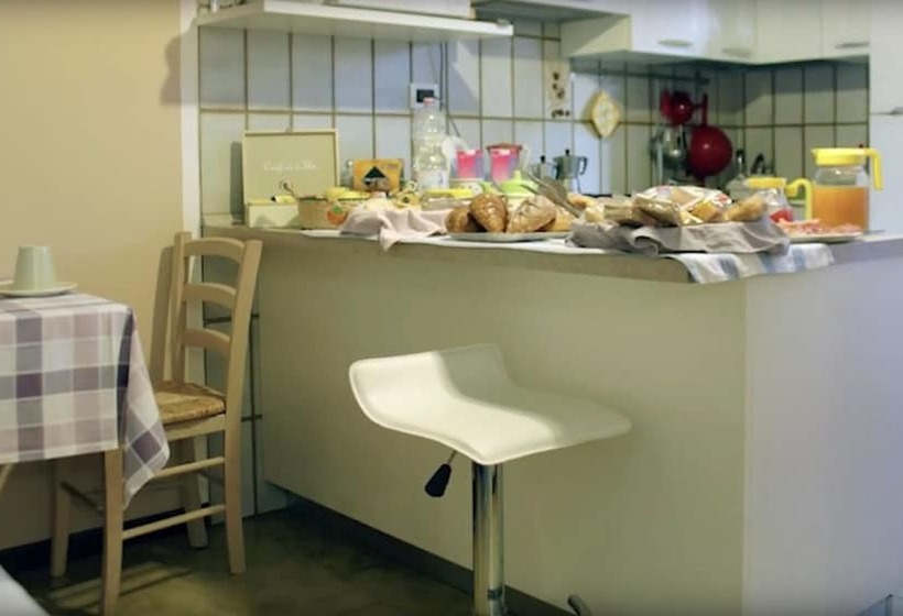 مبيت وإفطار Dimora Di Bosco Room & Breakfast