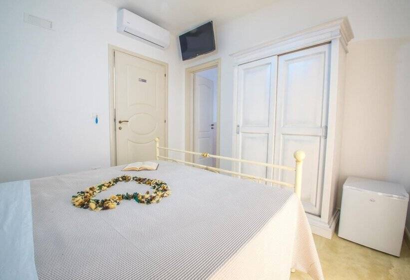 Blue And Blue Luxury Bed & Breakfast