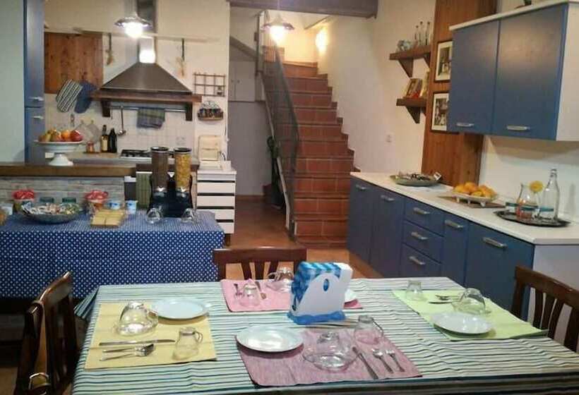 مبيت وإفطار Il Castagneto