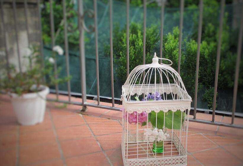 تختخواب و صبحانه La Terrazza Del Poeta