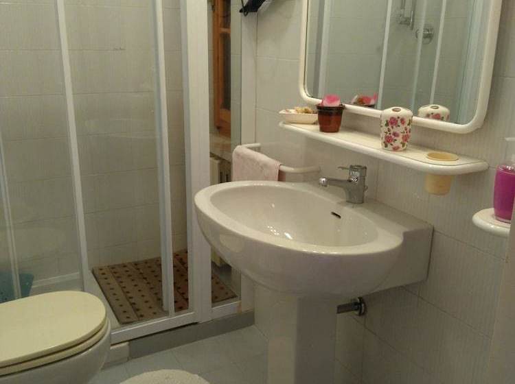 住宿加早餐  Casa Laura