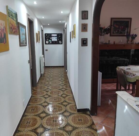 تختخواب و صبحانه Camera A Palermo